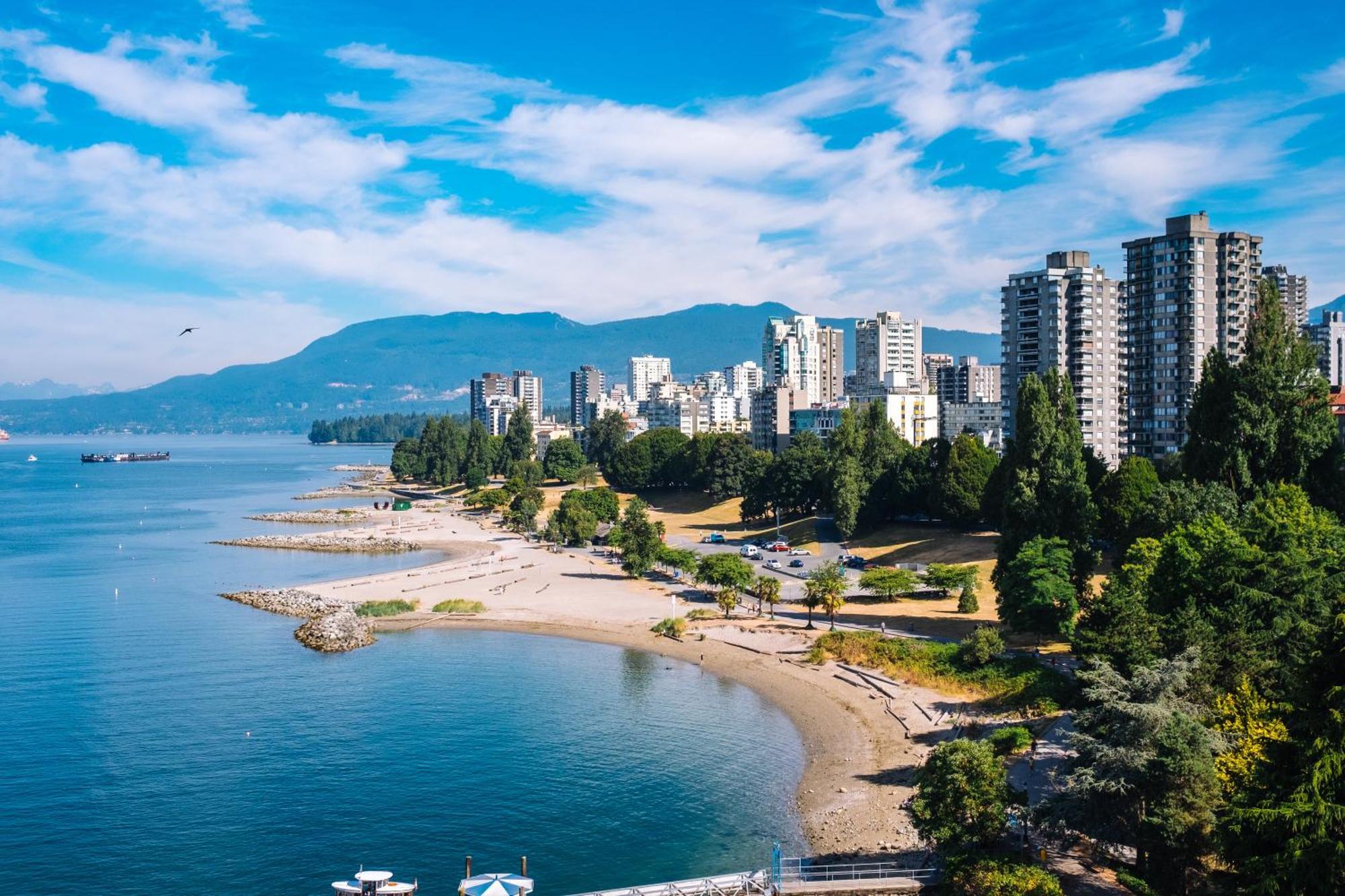 Stunning Skyline Views In A Cozy And Stylish Abode Lägenhet Vancouver Exteriör bild